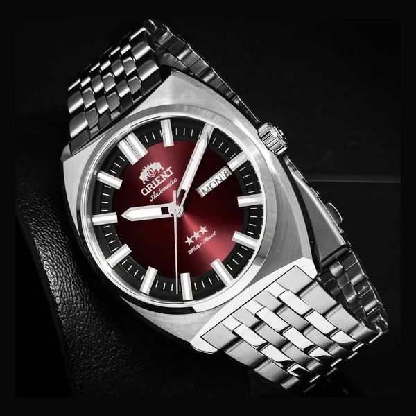 Relógio Orient Automático 3 Estrelas Vermelho YN6SS021W1SX