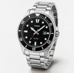 Relógio Masculino Casio Analógico Em Aço Inoxidável 44 Milímetros Com Fundo Preto Dial Luminescente Calendário Prova D agua 200m Mdv107d1a1v