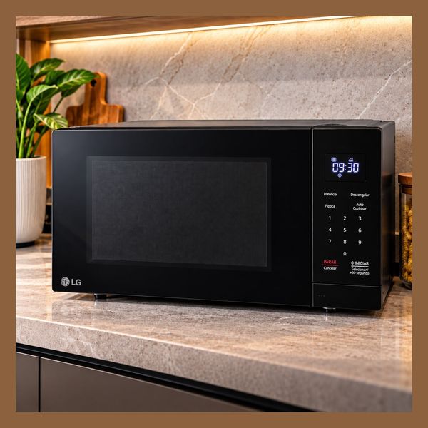 Micro-ondas NeoChef LG 30L Preto Limpa Fácil - 220V