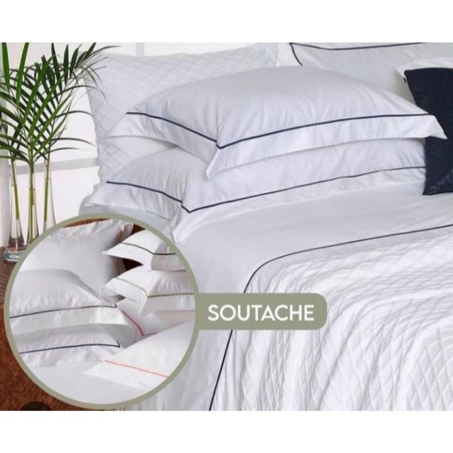 Jogo de Cama Queen 4 peças 180 Fios com Detalhe no SOUTACHE